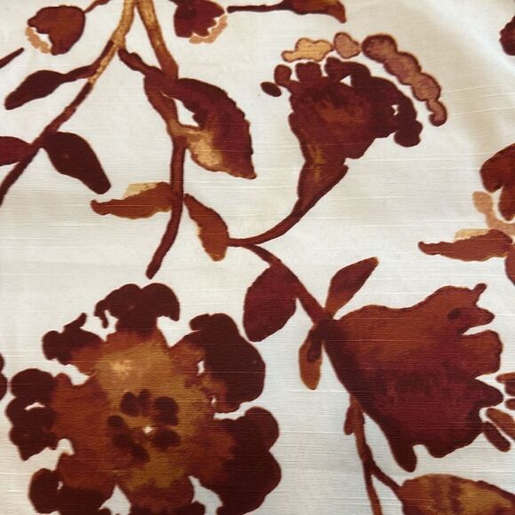 Threshold Extended Length Table Runner - Picture 3 of 4